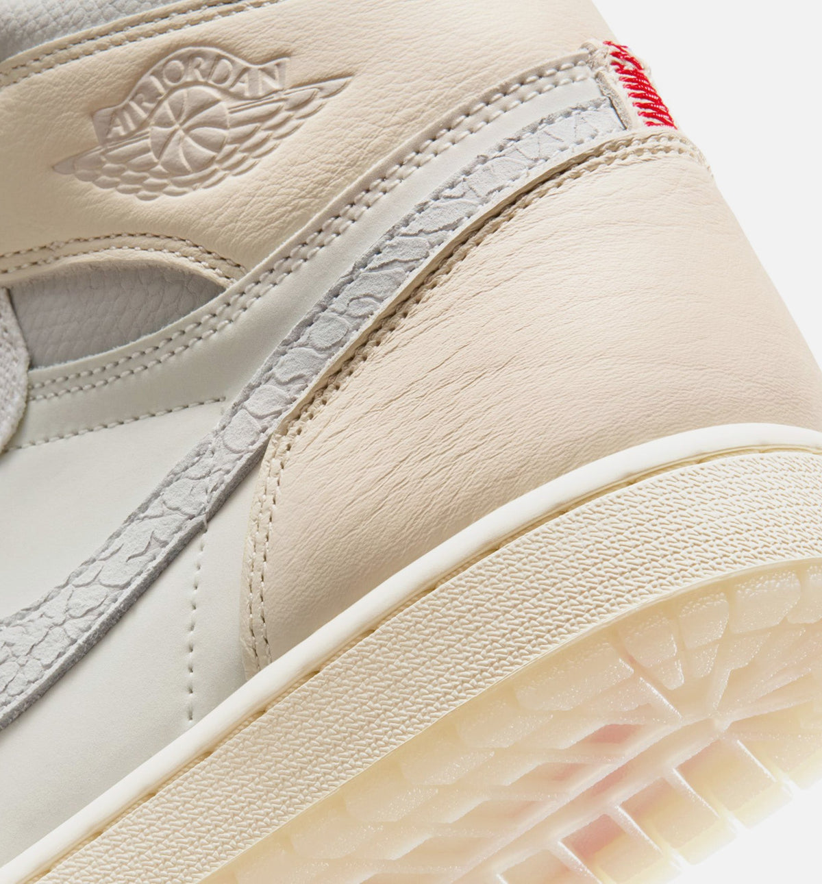 Air Jordan 1 Retro High OG Sail Men's Lifestyle Shoes - Sail/University Red/Pale Ivory/Coconut Milk/Phantom