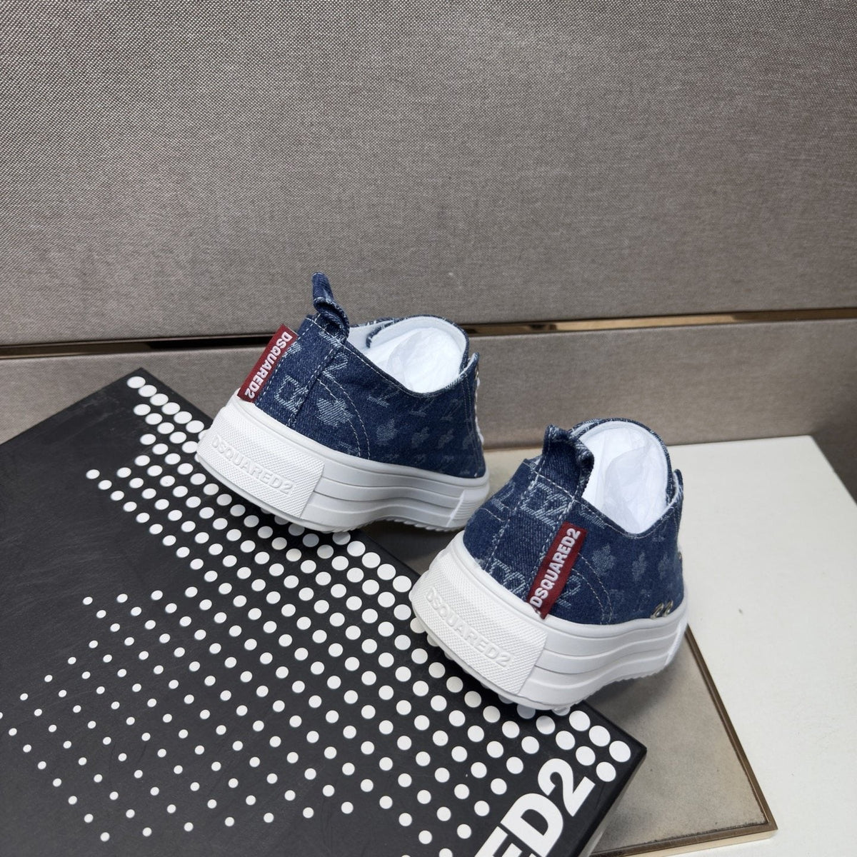 Dsquared2 Men's Navy Blue Patterned Sneakers