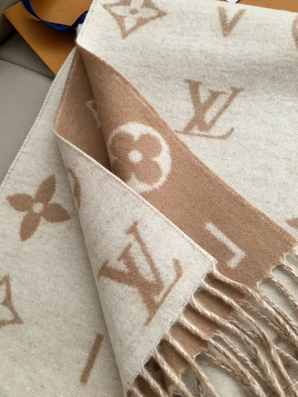 Louis Vuitton Reykjavik 2.0 Monogram Scarf