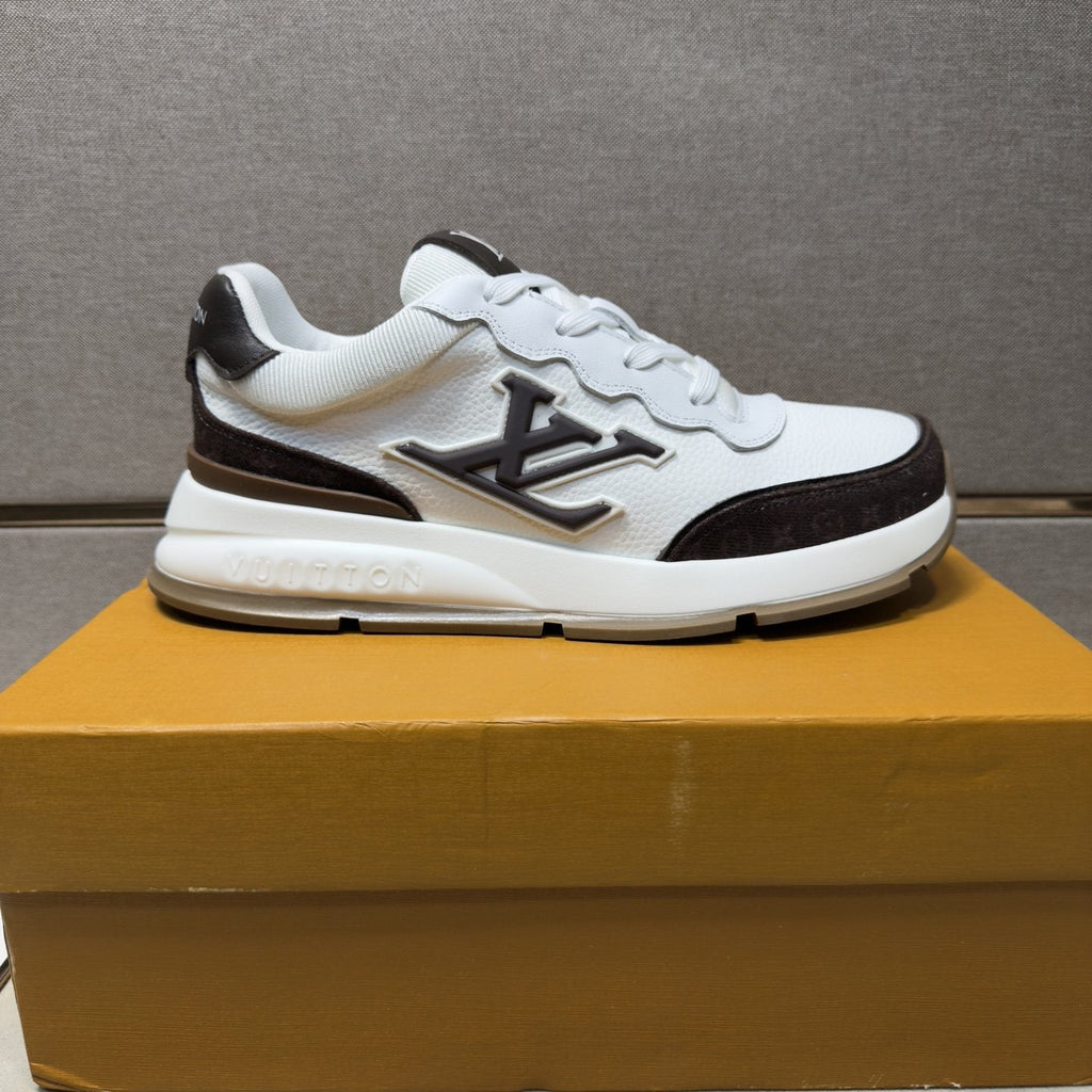 Louis Vuitton Contrast-Trim Low-Top Sneakers
