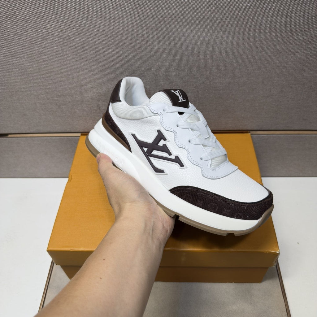 Louis Vuitton Contrast-Trim Low-Top Sneakers