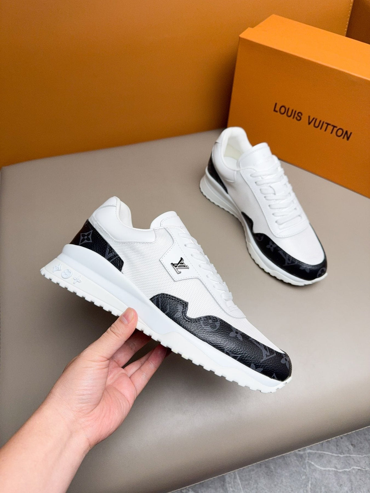 Louis Vuitton Patterned Low-Top Sneakers